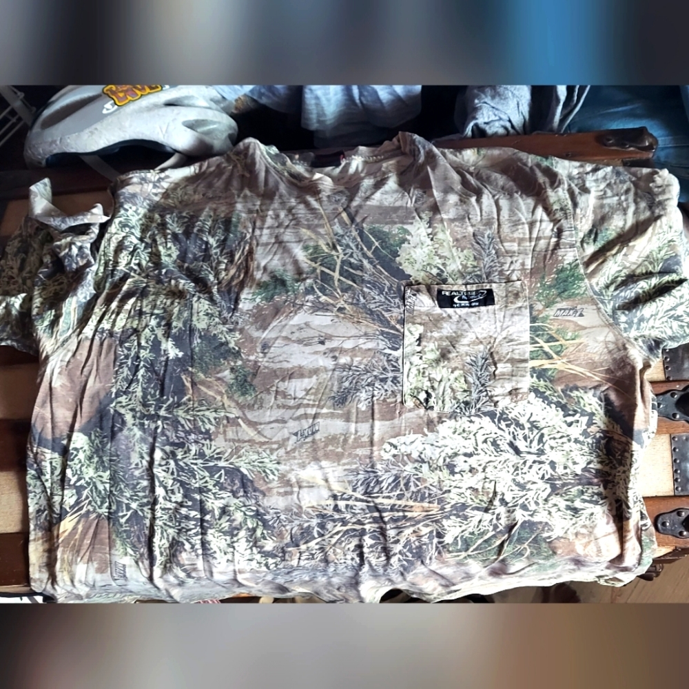 Realtree All-Over Camo Print Soft Short Sleeve Tee Shirt - Men's Size XXL